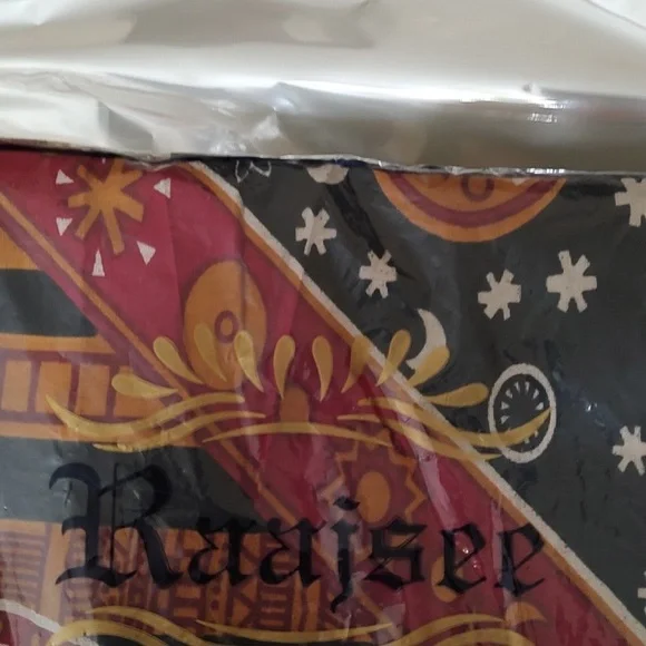 Sun and Moon Tapestry - Picture 4 of 7